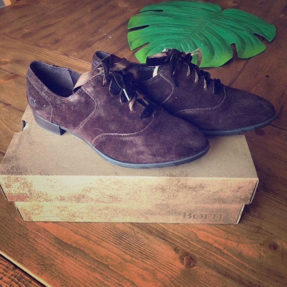 NEW Born Eden Brown Suede Oxford Heels Size 8 M